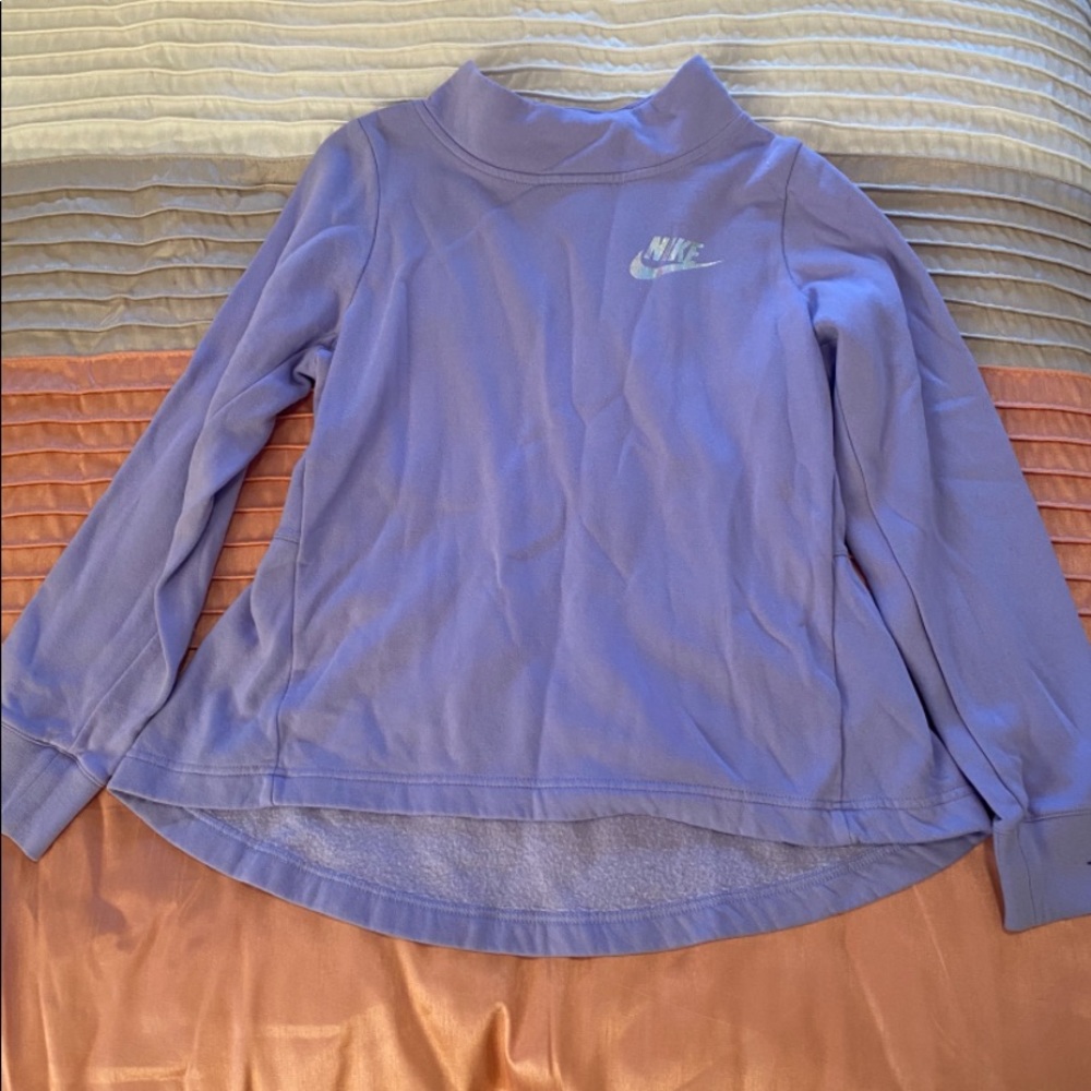 Girls Nike Sweatshirt.  Lavender.  Size Large.  Barely Worn.